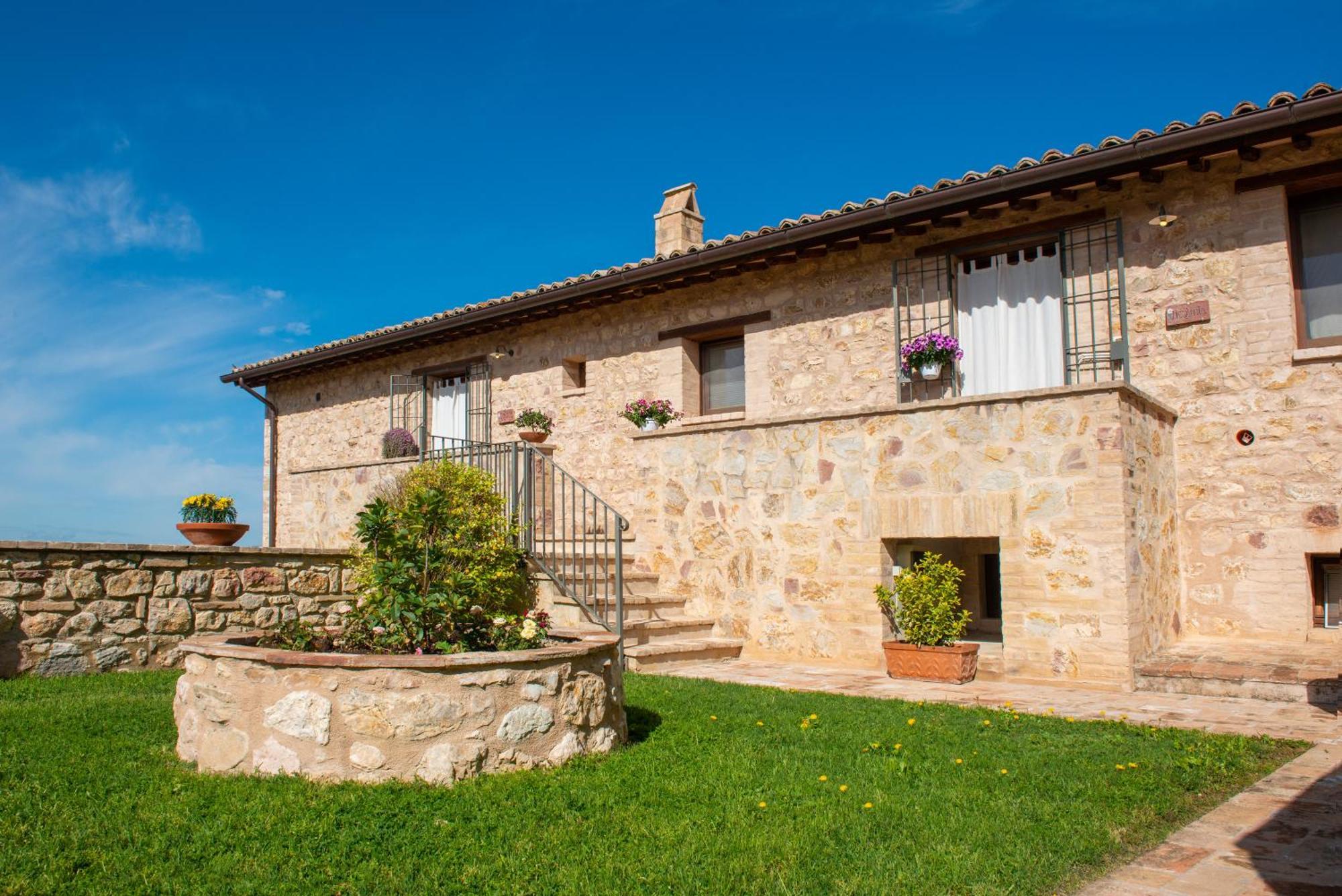 Le Terrazze Di Cancellara Foligno Exterior photo
